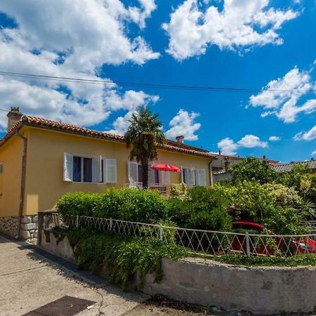 Apartment Dvorska تْسْغيكفانِتْسا المظهر الخارجي الصورة