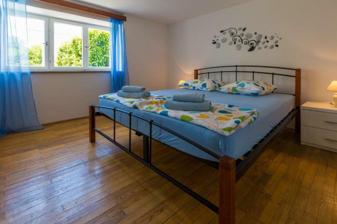 Apartment Dvorska تْسْغيكفانِتْسا المظهر الخارجي الصورة