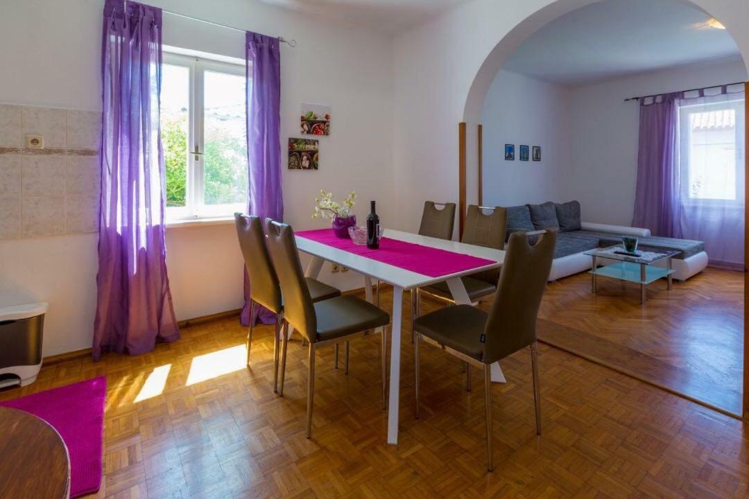 Apartment Dvorska تْسْغيكفانِتْسا المظهر الخارجي الصورة