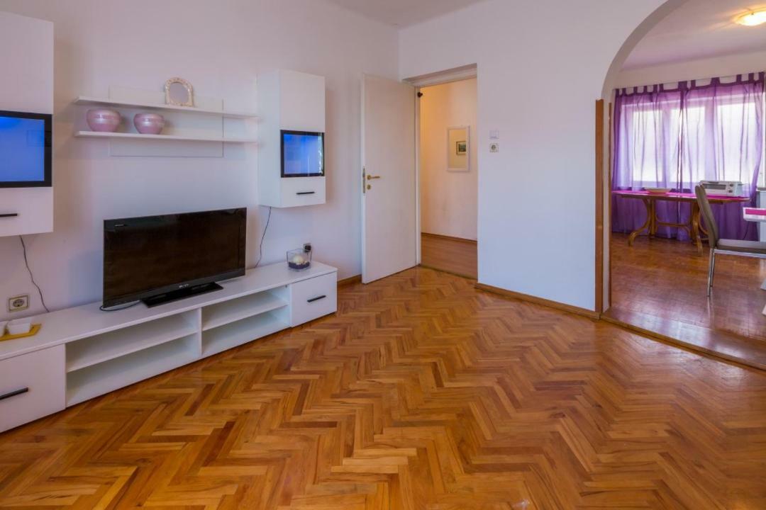 Apartment Dvorska تْسْغيكفانِتْسا المظهر الخارجي الصورة