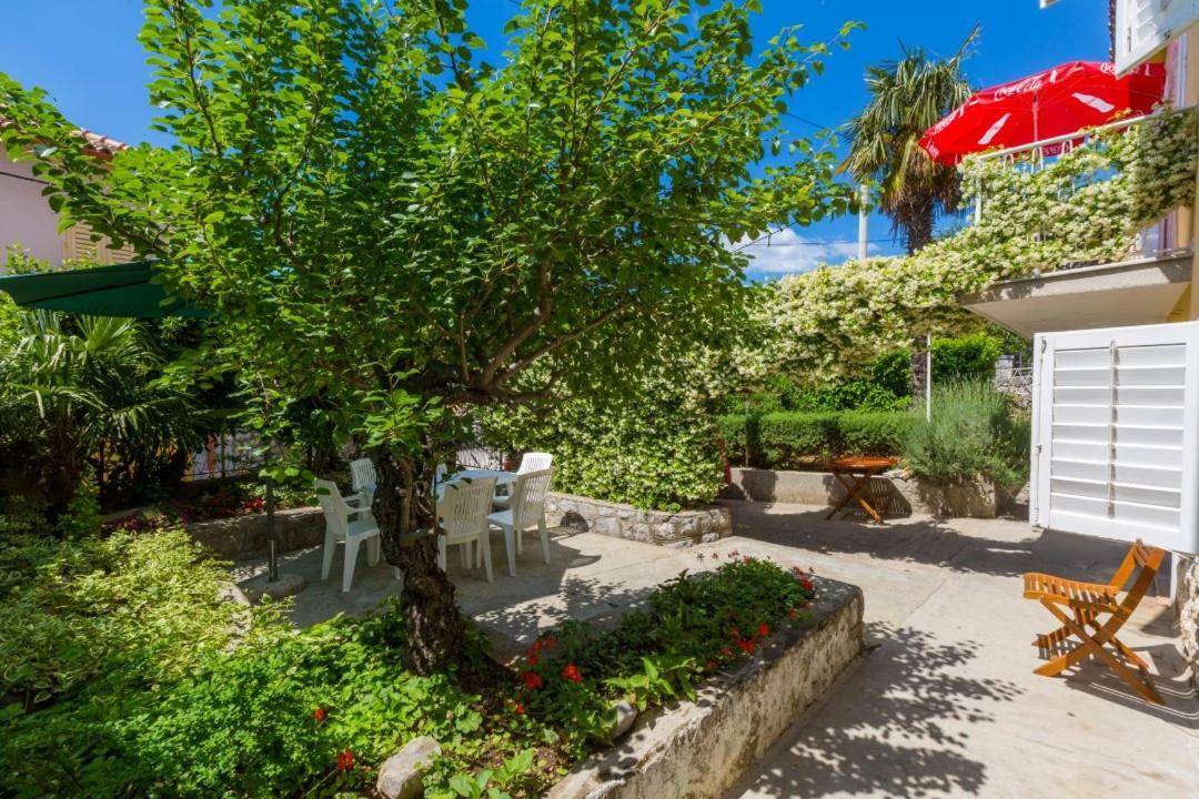 Apartment Dvorska تْسْغيكفانِتْسا المظهر الخارجي الصورة